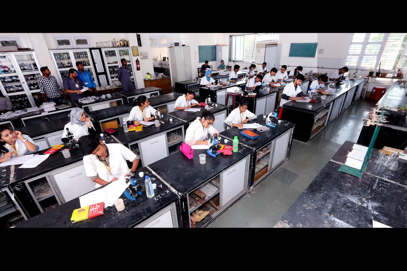 Satish Pradhan Dnyanasadhana College Thane College Images photo 7